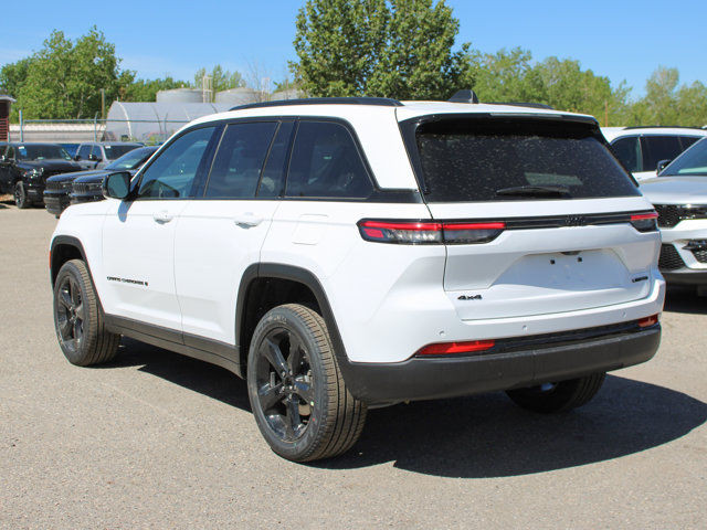 2025 Jeep Grand Cherokee Limited in Cars & Trucks in Calgary - Image 3