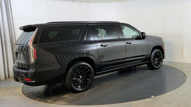 2022 Cadillac Escalade ESV Sport Platinum in Cars & Trucks in Winnipeg - Image 3