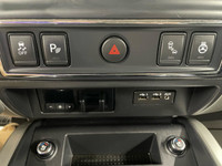 Anti-Lock Brakes;Driver Air Bag;Passenger Air Bag;Security System;Side Air Bag;Traction Control;Powe... (image 9)