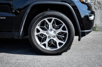 Low Mileage, Leather Seats, Navigation, Memory Seats, Heated Seats, Heated Steering Wheel! 6 LOCATIO... (image 6)