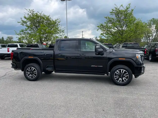 2023 GMC Sierra 2500HD in Cars & Trucks in Oakville / Halton Region - Image 11