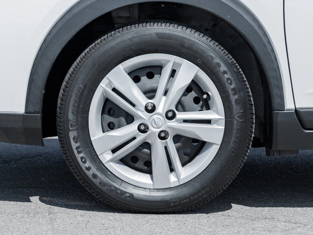 2019 Nissan Kicks S | Low Mileage | Heated Seats in Cars & Trucks in Hamilton - Image 4