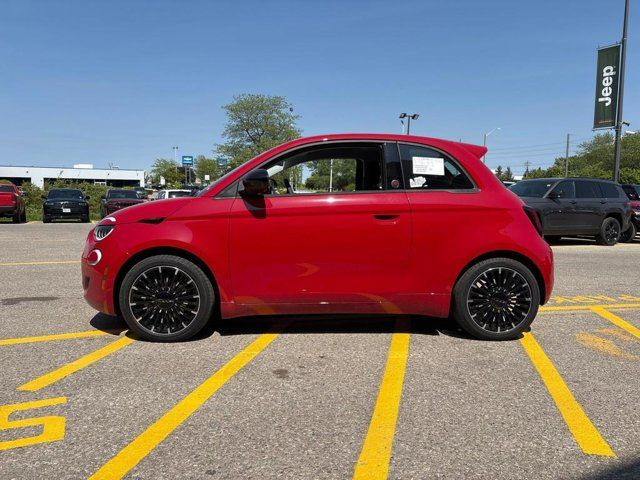 2025 FIAT 500e (RED) Edition | Navigation | Lane Departure in Cars & Trucks in Guelph - Image 4