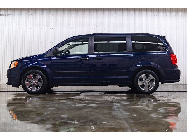 2015 Dodge Grand Caravan SE in Cars & Trucks in Grande Prairie - Image 2