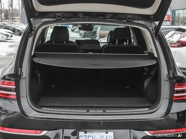 2024 Genesis GV80 3.5T Prestige 7P panoramic Sunroof | Alloy... in Cars & Trucks in London - Image 12