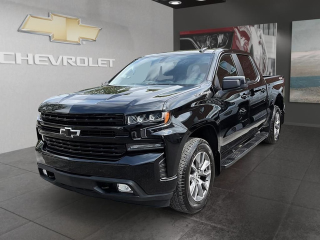 2021 Chevrolet Silverado 1500 RST CREW CAB 4WD | marchepieds | c in Cars & Trucks in Saint-Hyacinthe