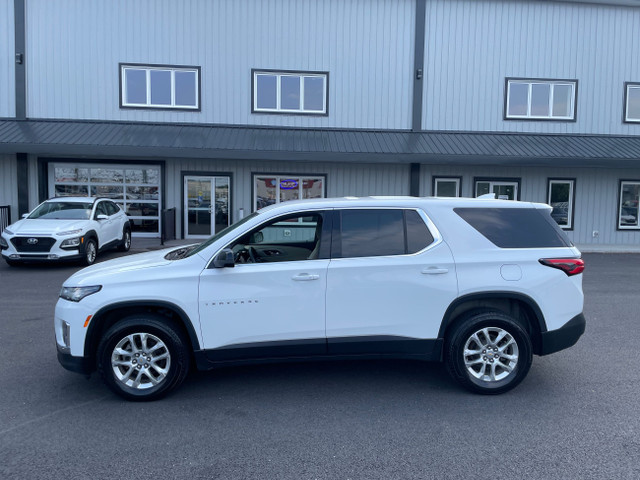 2022 Chevrolet Traverse LS -Carfax Clean-7 Seater-Heated Seats- in Cars & Trucks in Annapolis Valley