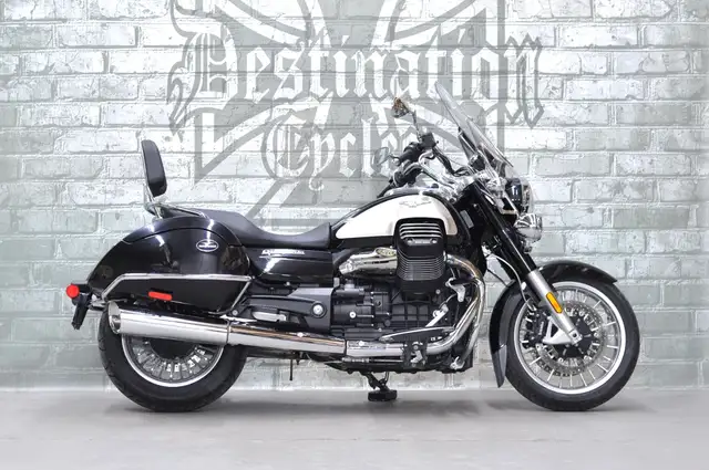 2017 Moto Guzzi California 1400 Touring in Street, Cruisers & Choppers in Calgary - Image 4