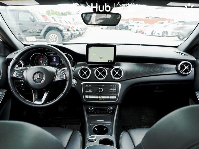 2018 Mercedes-Benz GLA 250 4MATIC Panoroof Heated Seats Navi in Cars & Trucks in City of Toronto - Image 3