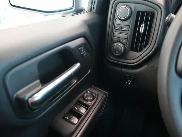 2025 Chevrolet Silverado 1500 Custom in Cars & Trucks in Lloydminster - Image 15