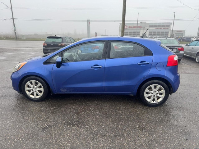 2015 Kia Rio HATCH, AUTO, 4 CYL, GREAT ON FUEL, AS IS SPECIAL in Cars & Trucks in London - Image 2