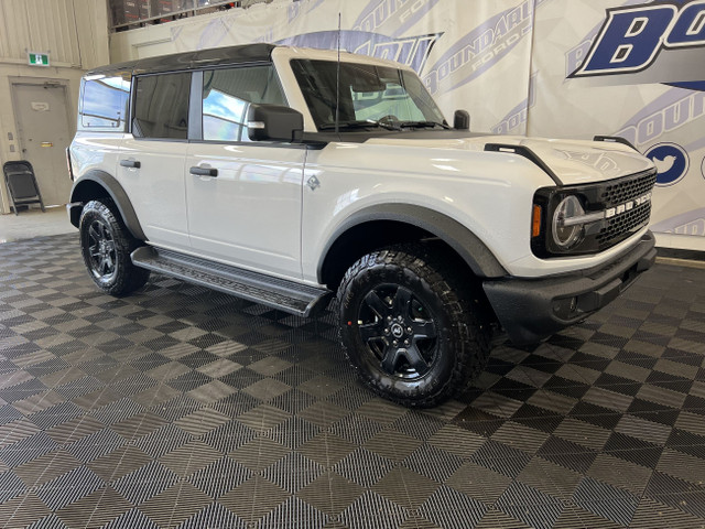 2025 Ford Bronco OUTER BANKS | HARD TOP | BLACK APPEARANCE PKG in Cars & Trucks in Lloydminster - Image 2