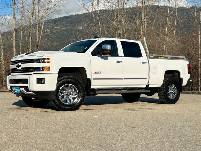 2019 Chevrolet Silverado 3500HD LTZ LTZ | LEATHER | SUNROOF |... in Cars & Trucks in Kamloops