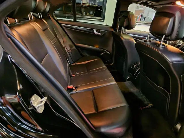 2012 Mercedes-Benz C-Class Bluetooth/Navigation/Backup Camera in Cars & Trucks in City of Toronto - Image 20