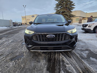 This brand new AGATE BLACK METALLIC 2024 FORD ESCAPE ACTIVE is powered by a 1.5L ECOBOOST ENGINE THA... (image 1)