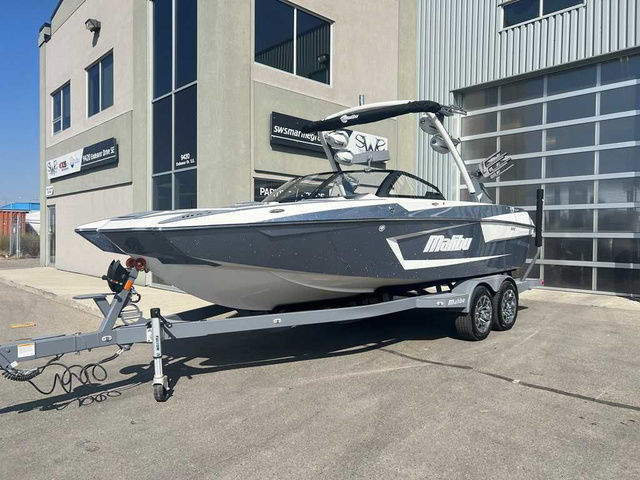 2023 Malibu Boats Wakesetter 23 MXZ in Powerboats & Motorboats in Edmonton - Image 2
