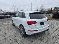 2016 Audi SQ5 Progressiv 3.0T Quattro with only 116,000kms. Equipped with diamond stitched leather,... (image 6)