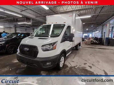 Le Ford Transit T-250 Cube de 12 pi offre un espace de rangement exceptionnel et une fiabilité légen...