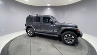 LED LIGHTING GROUP, BLACK LEATHER-FACED SEATS W/SAHARA LOGO, REMOTE PROXIMITY KEYLESS ENTRY, ALPINE... (image 9)