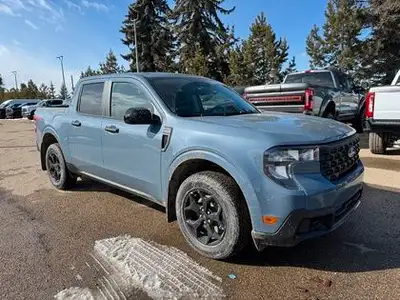 AMVIC Licensed Engine: 4 Cylinder Engine 2.0L L/100Km City: 10.6 L/100Km Hwy: 7.8 Safety Equipment A...