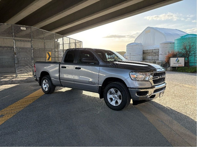 2022 Ram 1500 SXT Tradesman 4WD 3.6L E-TORQUE SPRAY LINER TONNO in Cars & Trucks in Delta/Surrey/Langley