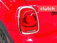 NO ACCIDENTS / CLEAN CARFAX / Auto Dimming Rearview Mirror, Front Heated Seats, Climate Control and... (image 9)