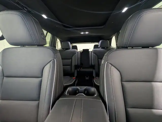 2025 Buick Enclave Preferred- Technology Pkg - Power Pkg in Cars & Trucks in Barrie - Image 33