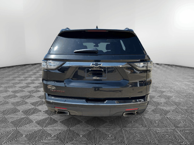2021 Chevrolet Traverse AWD 4dr Premier in Cars & Trucks in Medicine Hat - Image 4