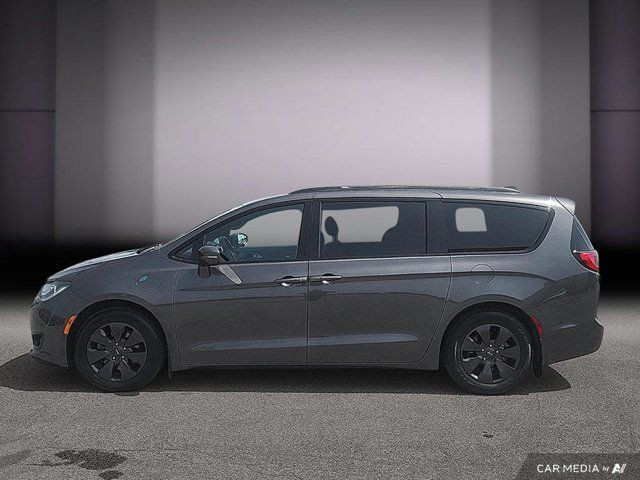 2020 Chrysler Pacifica Hybrid Limitée in Cars & Trucks in Laval / North Shore - Image 4