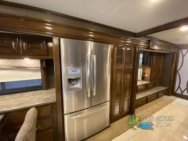 2018 Thor Motor Coach Tuscany 45AT only 029,124 Miles in RVs & Motorhomes in Moncton - Image 38