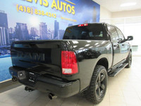 RAM 1500 CLASSIC 2022 EXPRESS NIGHT EDITION V8 5.7 LITRES HEMI 4X4 CREW-CAB BOITE 5.7 PIEDS TOUT ÉQU... (image 8)