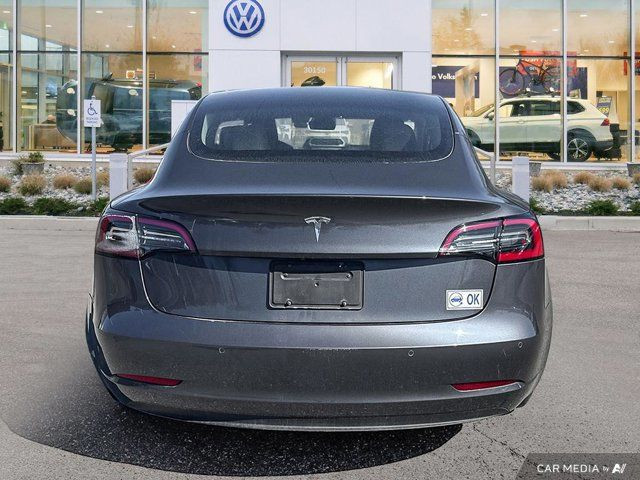 2021 Tesla Model 3 in Cars & Trucks in Abbotsford - Image 4