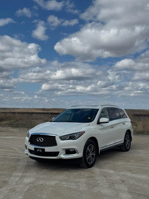 2017 Infiniti QX60 Awd/ luxury suv/ Clean title