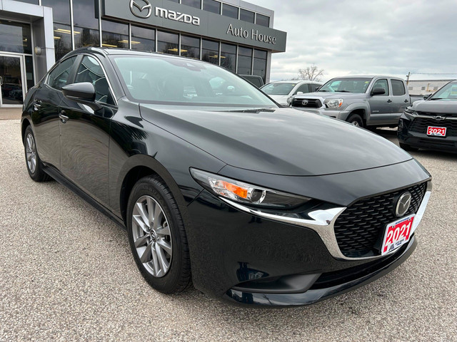 2021 Mazda 3 GS in Cars & Trucks in Sarnia - Image 3