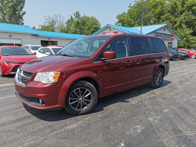 2017 Dodge Grand Caravan SE in Cars & Trucks in Belleville