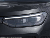 This Volkswagen Tiguan boasts a Intercooled Turbo Regular Unleaded I-4 2.0 L/121 engine powering thi... (image 7)