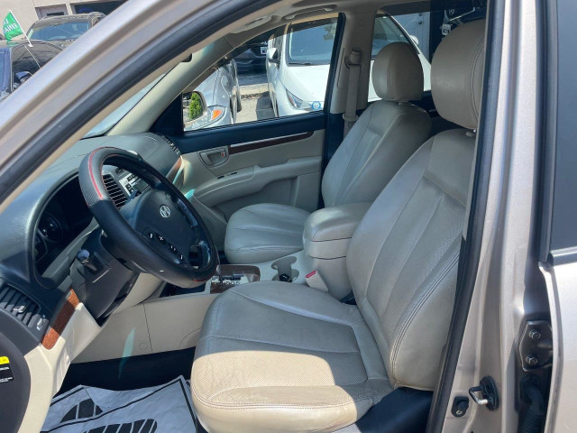 2008 Hyundai Santa Fe AS-IS in Cars & Trucks in City of Toronto - Image 4
