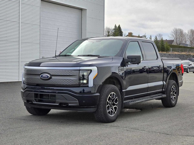 Ford F-150 Lightning XLT cabine SuperCrew 4RM caisse de 5,5 pi 2 in Cars & Trucks in Victoriaville