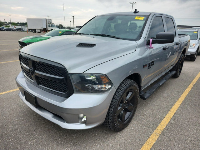 2021 Ram 1500 Classic Express Crew Cab 4x4 | Hemi | Night in Cars & Trucks in Guelph