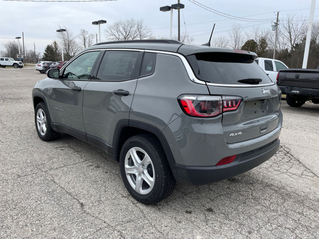 2024 Jeep Compass SPORT Fuel Efficient Compact SUV with Sport Ap in Cars & Trucks in Sarnia - Image 4