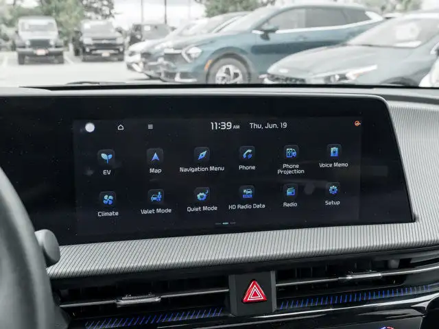 2023 Kia EV6 GT | Suede Seats | Heads Up Display in Cars & Trucks in Guelph - Image 27