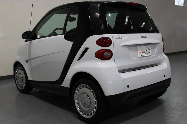 2015 smart fortwo pure cpé in Cars & Trucks in Cambridge - Image 4