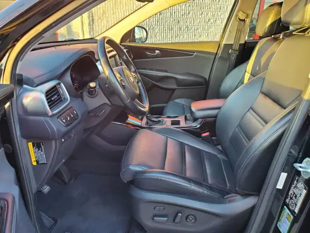 2017 Kia Sorento AWD EX Turbo *Leather / Rear View Camera* in Cars & Trucks in London - Image 17