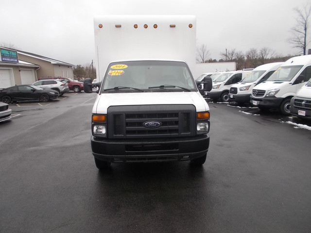2014 Ford Econoline Commercial Cutaway F450 Cube Van in Cars & Trucks in Bedford - Image 3