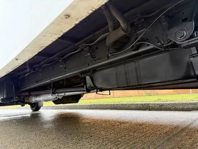 2011 ford F-550 31 Passenger Bus Powerstroke Diesel in Heavy Trucks in Richmond - Image 34