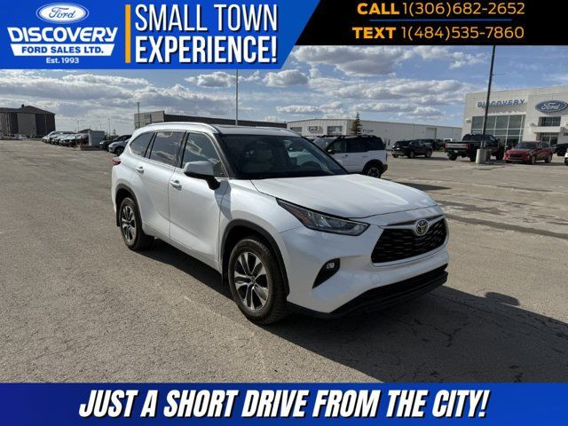 2021 Toyota Highlander XLE in Cars & Trucks in Saskatoon