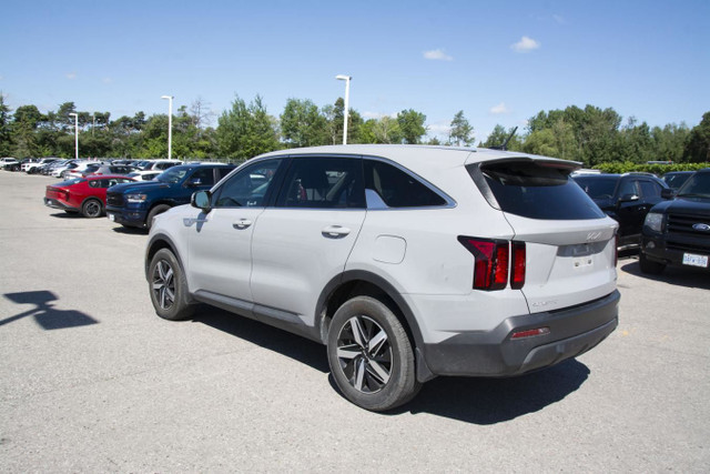 2023 KIA SORENTO LX in Cars & Trucks in Oshawa / Durham Region - Image 3
