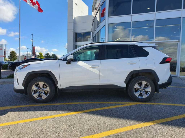 2023 Toyota RAV4 XLE AWD | Sunroof | Alloys in Cars & Trucks in City of Toronto - Image 4