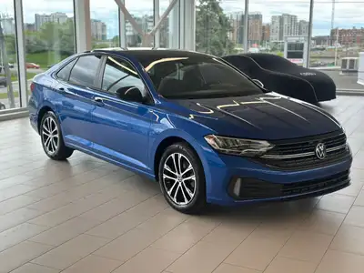 SPORT PACKAGE * TOIT * CUIR VENTE EN LIGNE DISPONIBLE. Rapport Carfax GRATUIT. Garantie supplémentai...