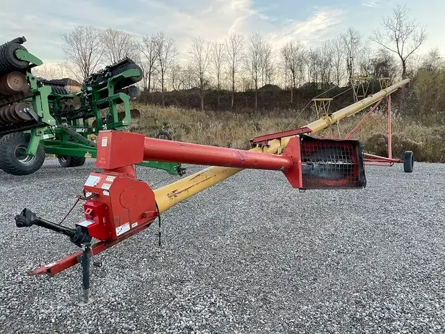 2006 WESTFIELD MK100-71 GRAIN AUGER in Farming Equipment in Norfolk County - Image 3